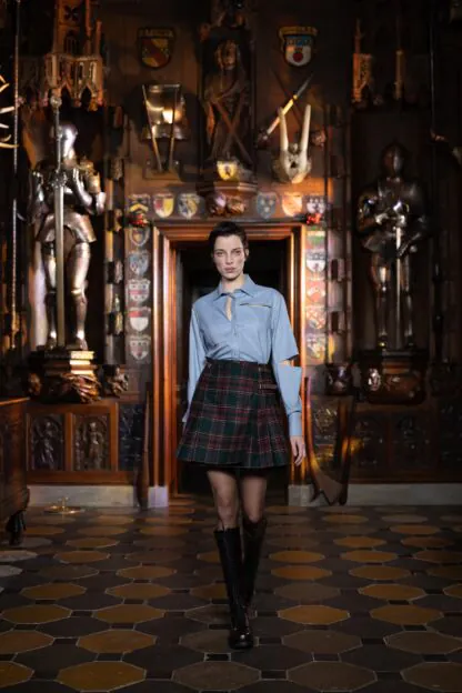 Eat the Rich Bluse baby blue - Blusen & Hemden