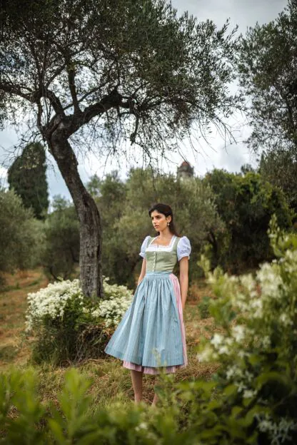 Flora Dirndl one color - Dirndl