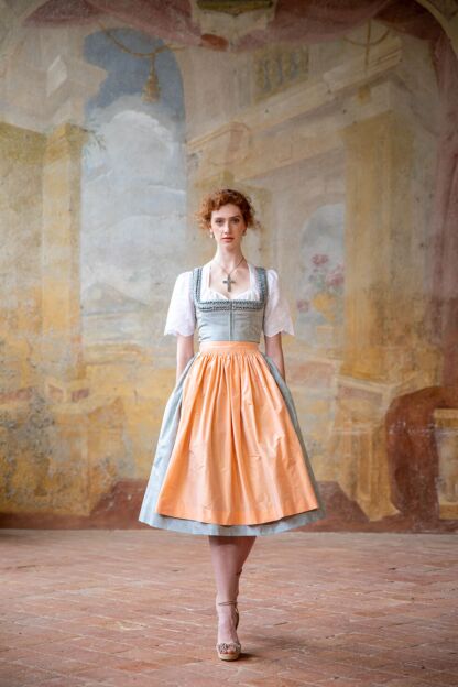 Romana Dirndl one color - Dirndl