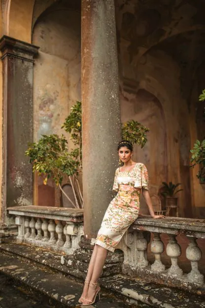 Giovanna Kleid sfondo di rose - Kleider