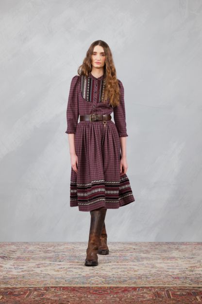 Hanni Dress berry - Tradition