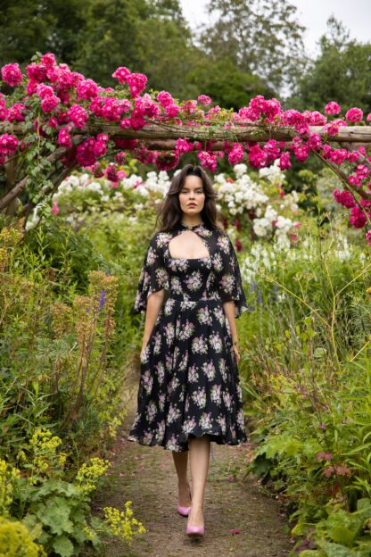 Hopelessly Devoted Kleid flower sea - Shop All