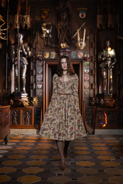 Madam Dress autumn blossoms - Tradition