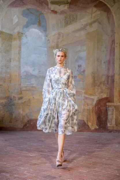 Rinascimento Kleid petalo blu - Kleider