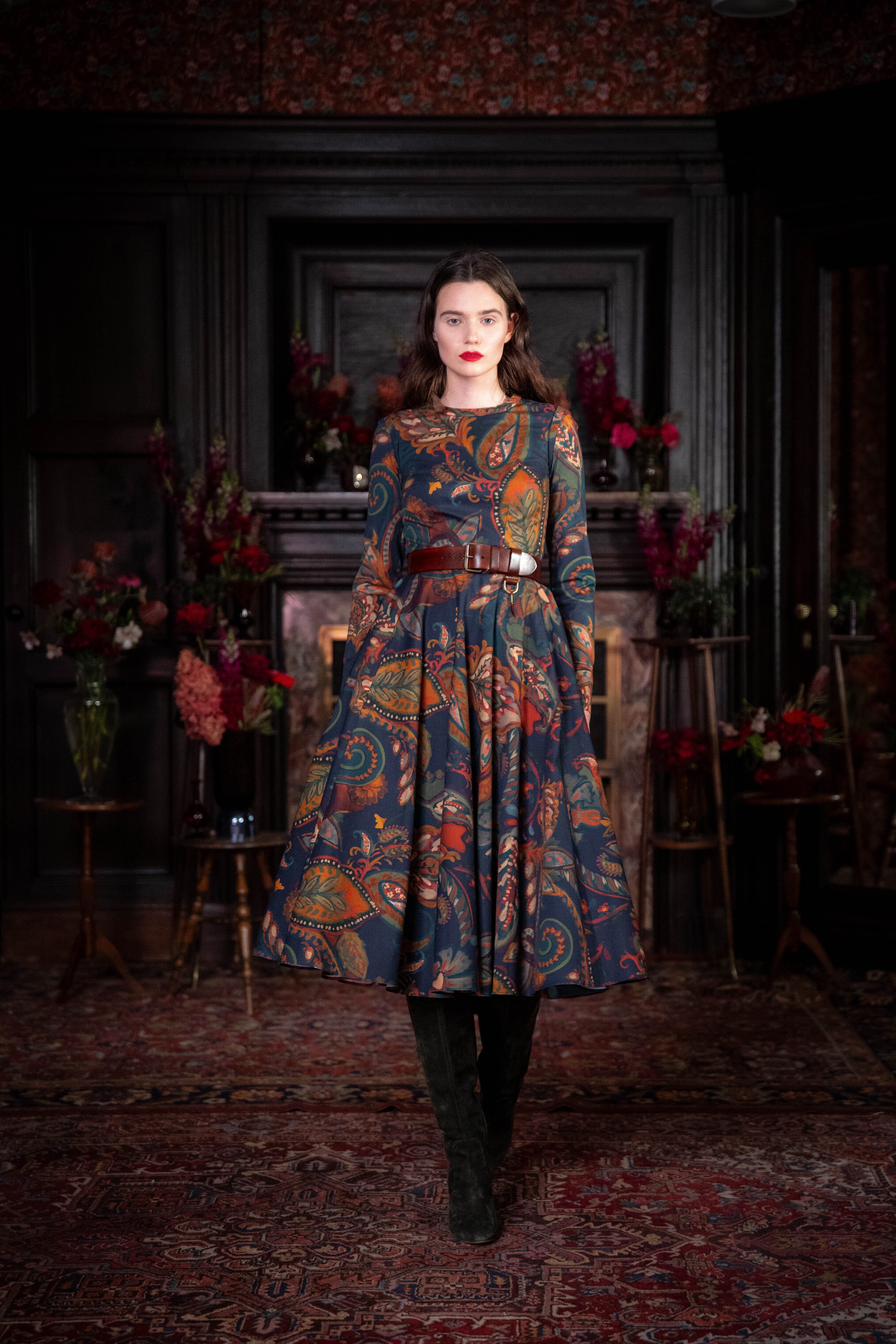 dress_avery_oriental_runway_le